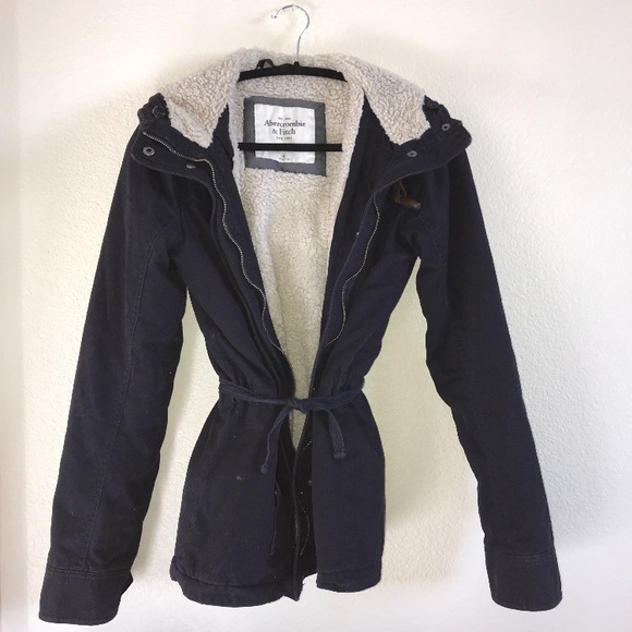 Navy blue Abercrombie and Fitch jacket - Picture 4 of 4